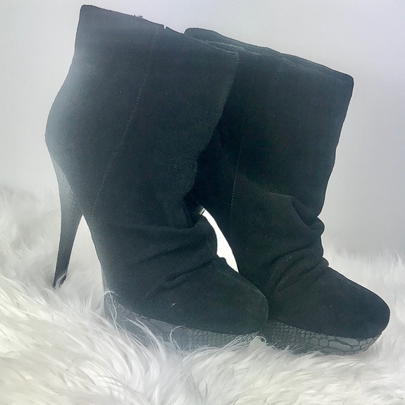BAKERS Torri Black Suede Bootie, Size 9B, EUC - Picture 2 of 8